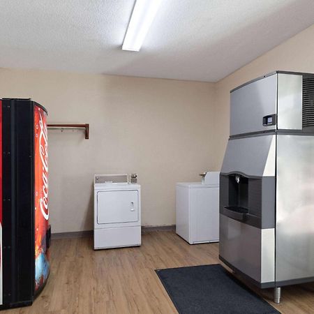 Super 8 By Wyndham Fort Mitchell Cincinnati Area מראה חיצוני תמונה