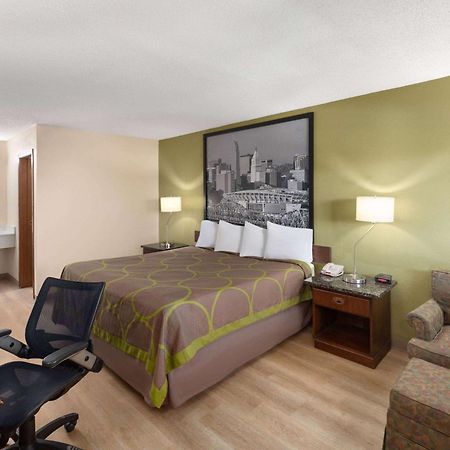 Super 8 By Wyndham Fort Mitchell Cincinnati Area מראה חיצוני תמונה
