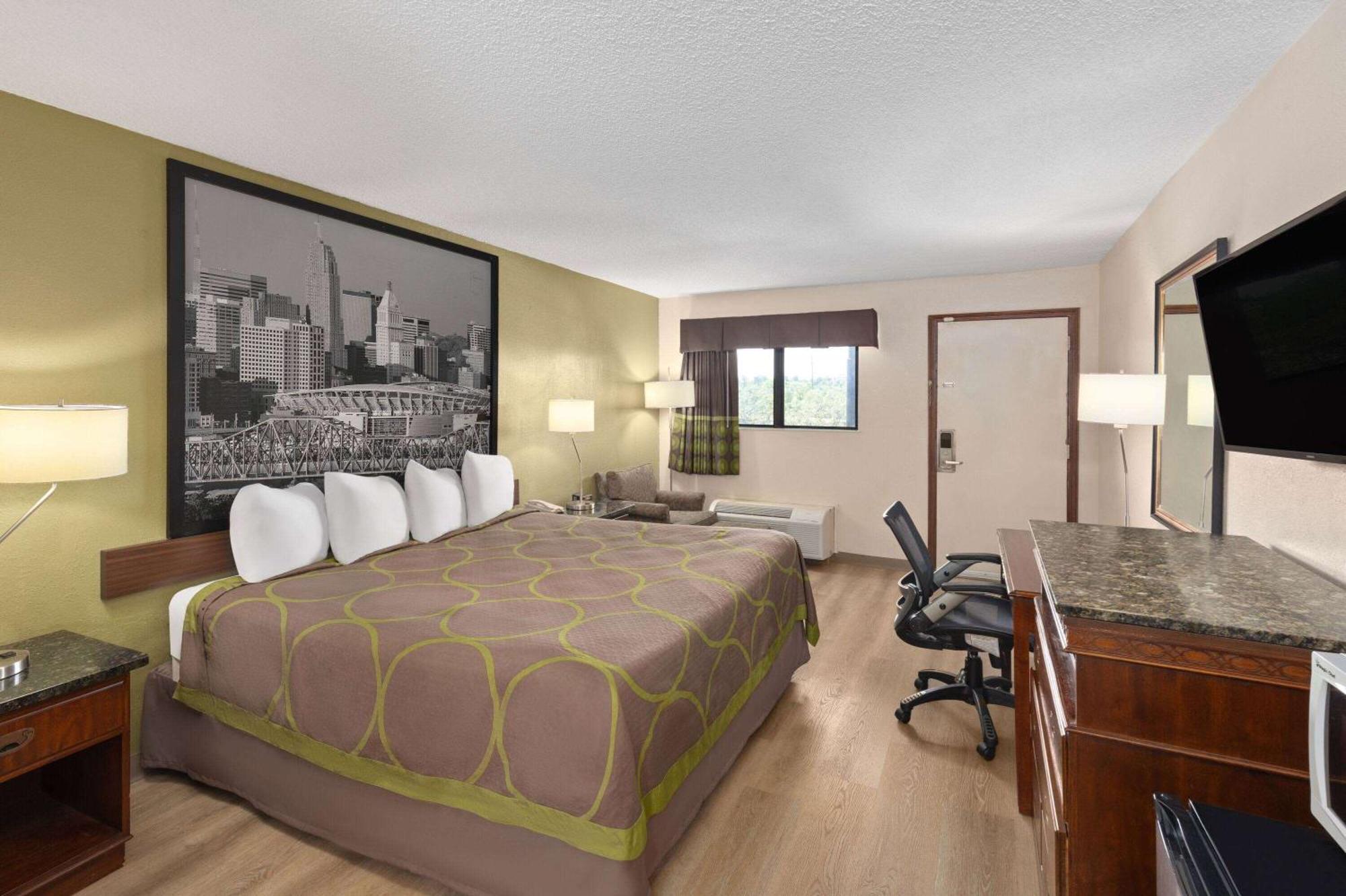 Super 8 By Wyndham Fort Mitchell Cincinnati Area מראה חיצוני תמונה