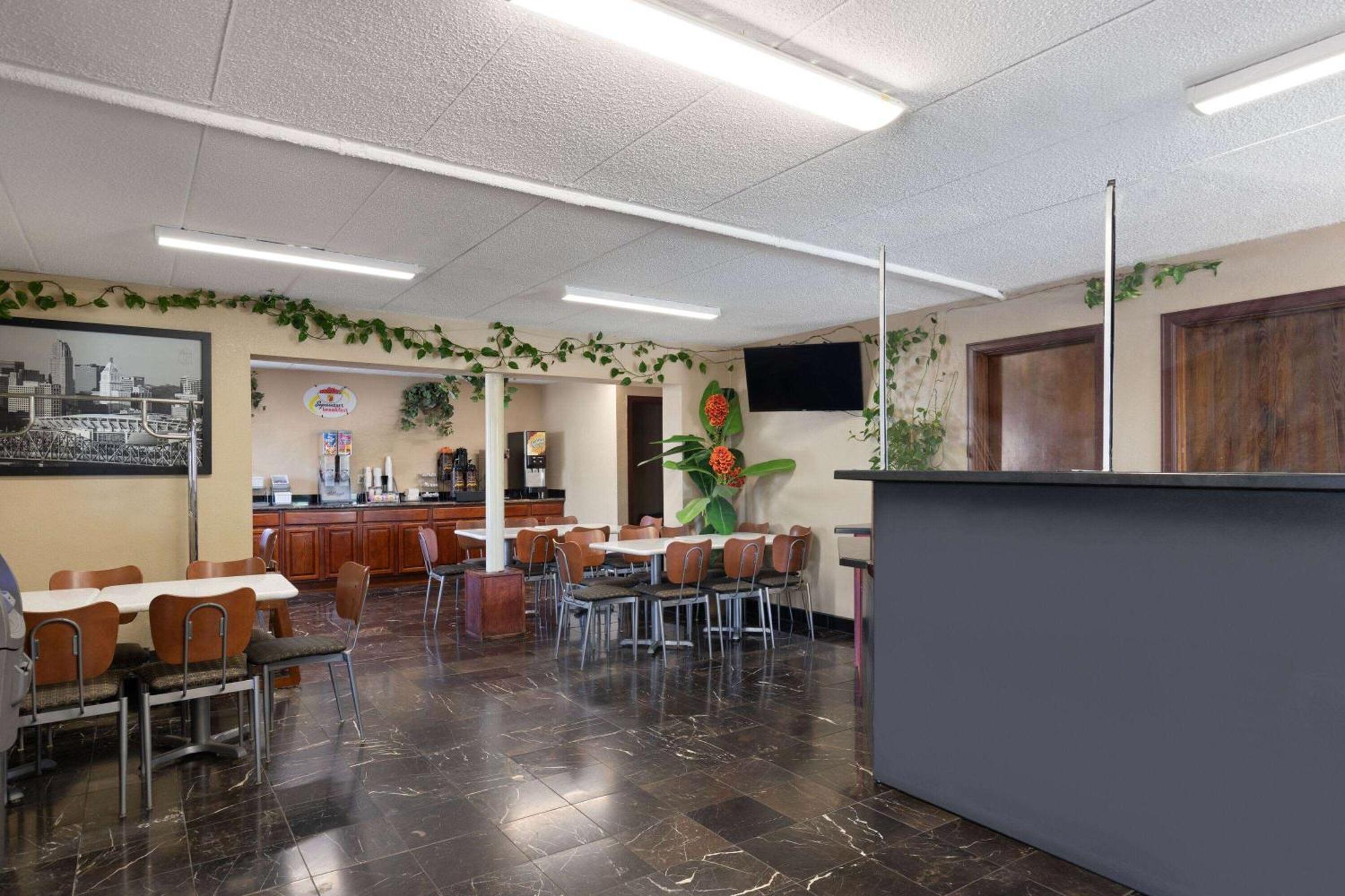 Super 8 By Wyndham Fort Mitchell Cincinnati Area מראה חיצוני תמונה